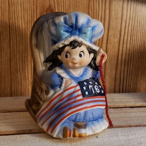 Besty Ross Vintage figurine Music box TUNDRA Japan